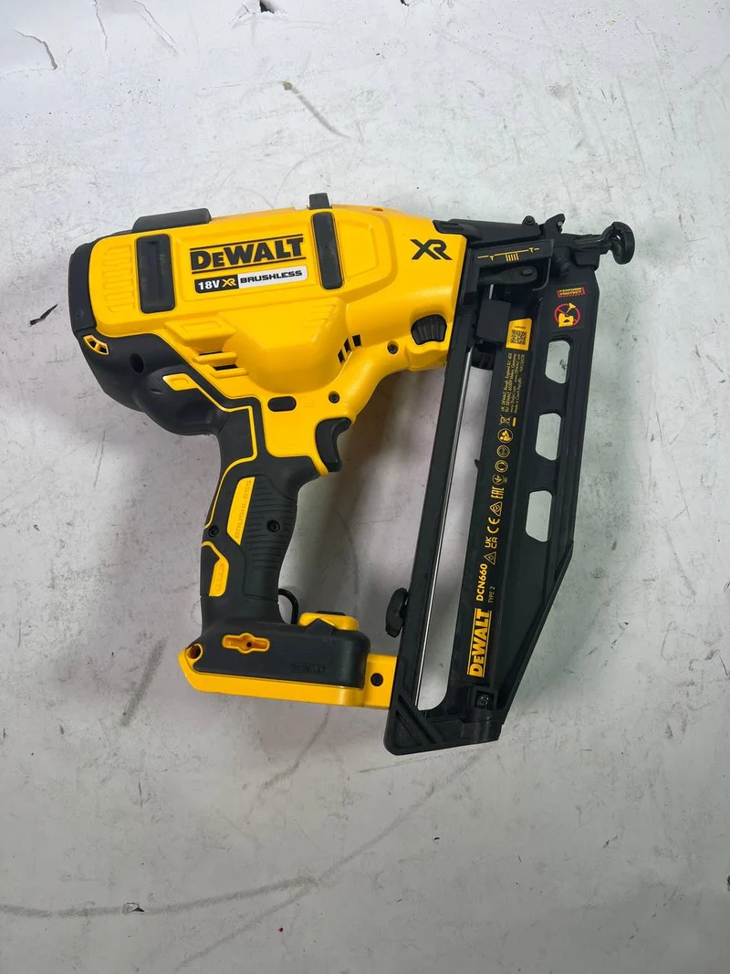 DeWalt DCN 660 N Akku Nagler 18V 32 - 63mm Brushless Solo - Gebraucht