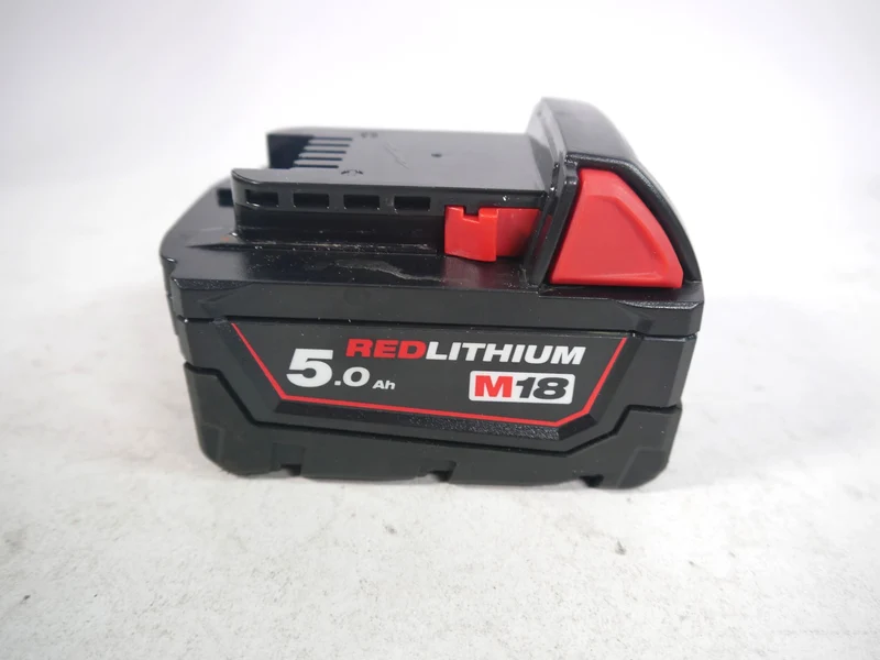 Milwaukee M18 B5 Akku 18 V / 5,0 Ah / 5000 mAh - Leicht Gebraucht