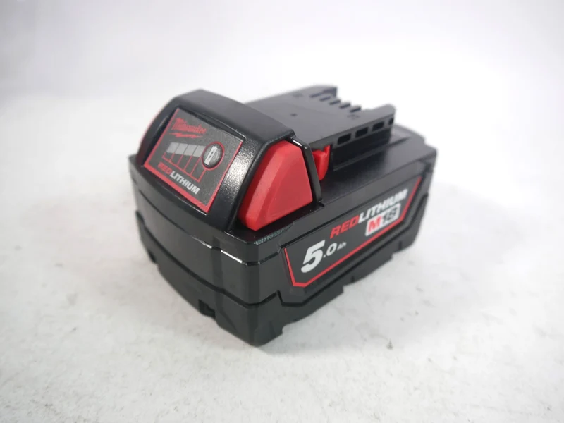 Milwaukee M18 B5 Akku 18 V / 5,0 Ah / 5000 mAh - Leicht Gebraucht