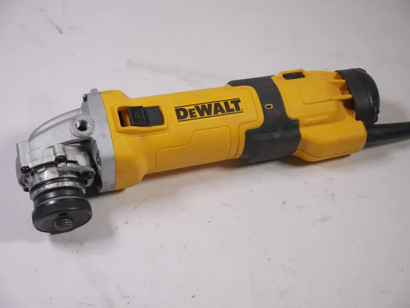 DeWalt DWE 4257KT Betonschleifer/Winkelschleifer 1500Watt+TStak - Reparaturgerät