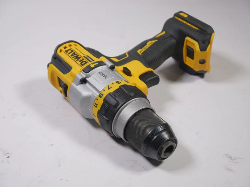 DeWalt DCD 999 N Akku Schlagbohrschrauber 18 V 95 Nm - Leicht Gebraucht
