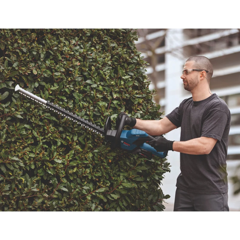 Bosch GHE 18V-50 Professional Akku Heckenschere 18 V 50 cm Brushless + 1x ProCORE Akku 4,0 Ah + Ladegerät