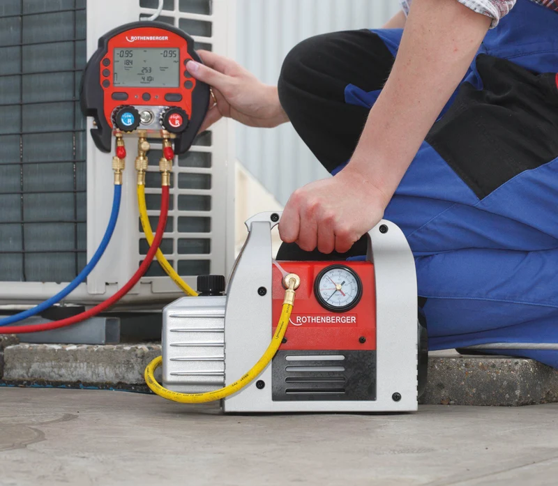 ROTHENBERGER Vakuumpumpe ROAIRVAC R32 6.0 – 170 l/min, 2-stufig, 220-240 V