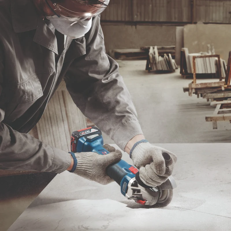 Bosch GWS 18V-10 Professional Akku Winkelschleifer 18 V 125 mm Brushless + 1x Akku 4,0 Ah + Ladegerät
