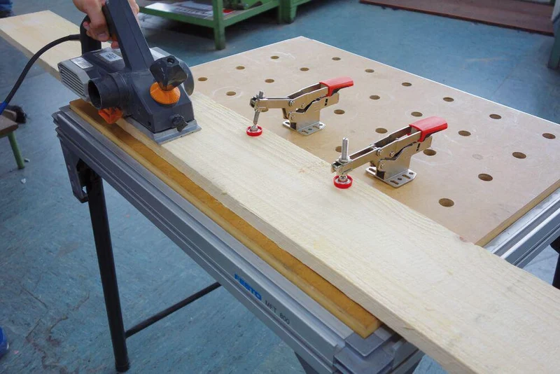 BESSEY Senkrechtspanner Größe 50 für Multifunktionstische mit 20 mm Lochdurchmesser