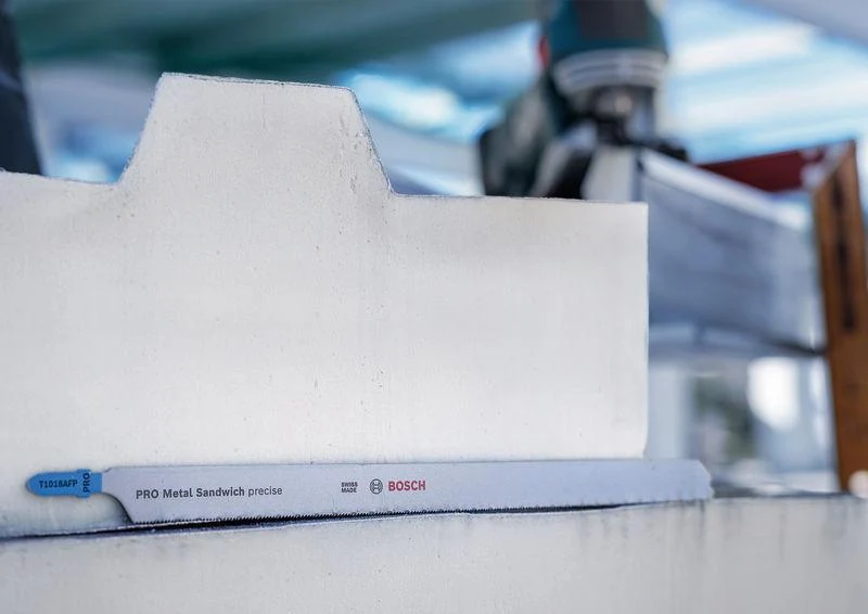 BOSCH Stichsägeblatt T 1018 AFP, 250 mm, BIM, für Metall-Sandwich-Paneele