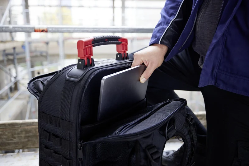Wiha Werkzeugsortiment electric 27-teilig im Werkzeugrucksack – VDE isoliert, 77 Aufbewahrungsmöglichkeiten