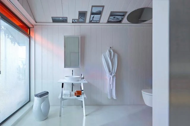 DURAVIT St. Trop Hocker Weiß 510 mm – Runder Kunststoff-Hocker für Bad & Wellness